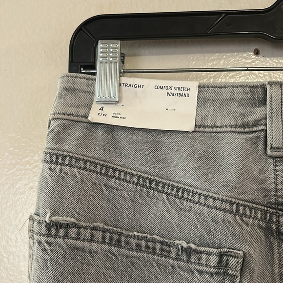 NWT American Eagle Gray Distressed Straignt Mom High Rise Jeans SZ 4 - Picture 4 of 13